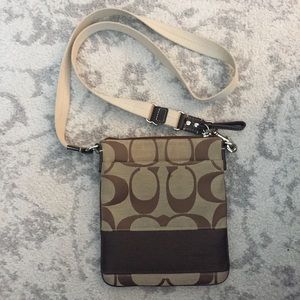 Authentic Coach crossbody